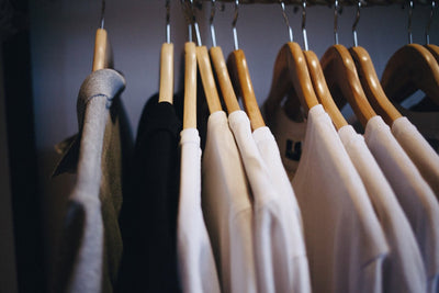 Where Can I Buy Bulk Hangers For My Shop?